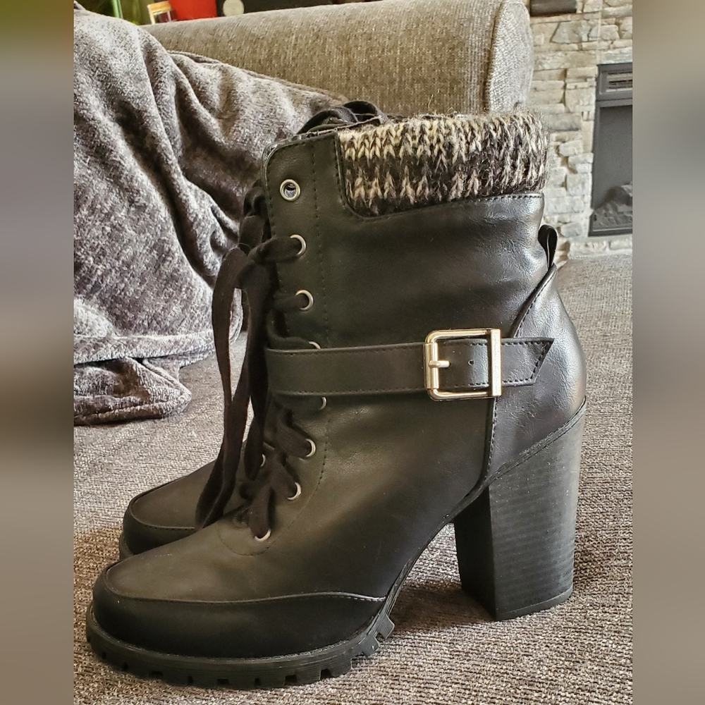 Faux fur black heeled booties, 9